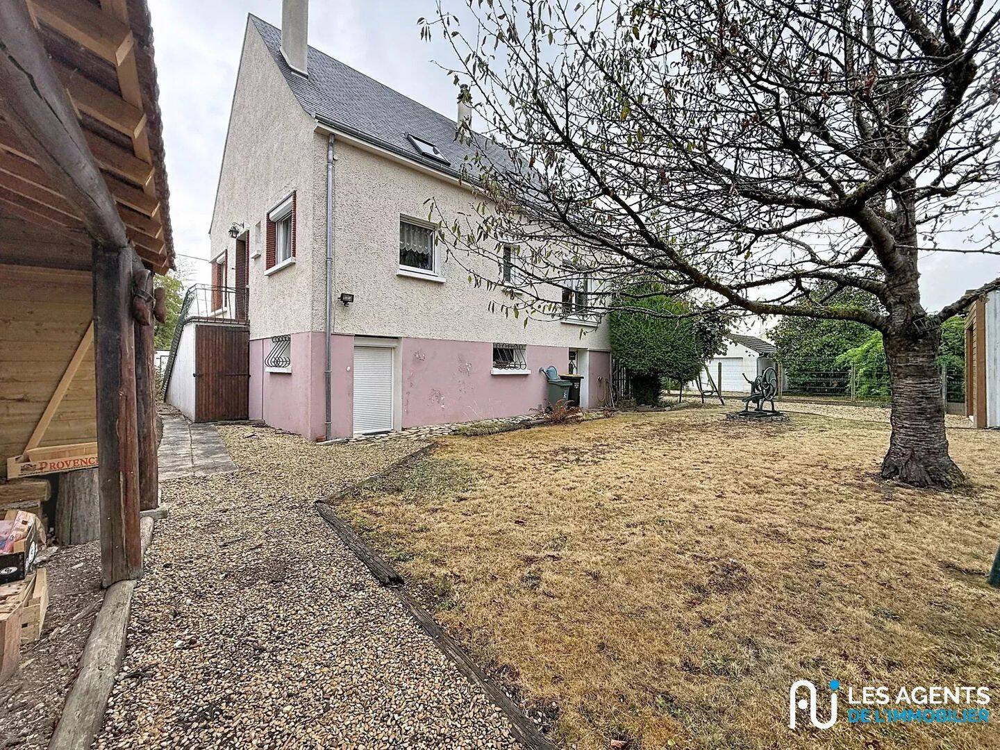 Maison 4 pièces 115 m² · à Saint-Pryvé-Saint-Mesmin · 114,8 m² · 222 500 €