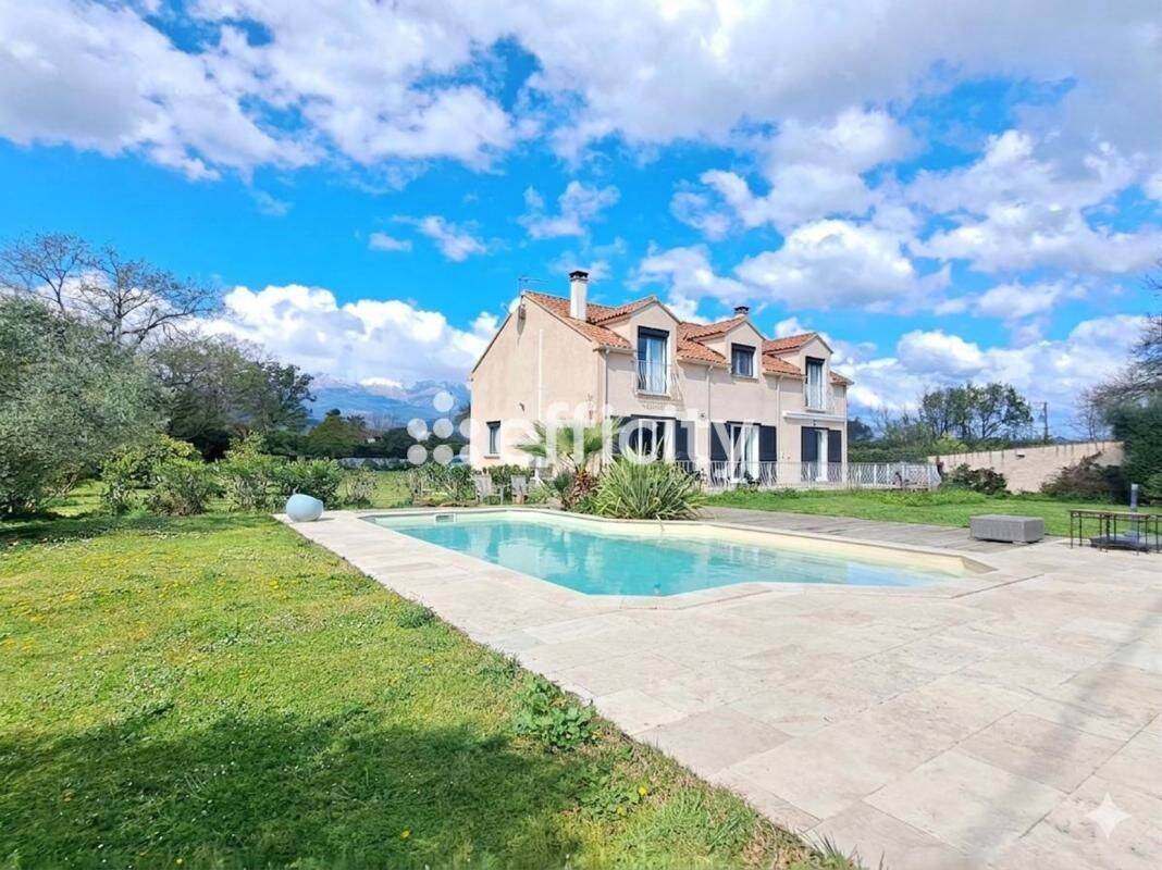 Maison 5 pièces 177 m² · à Prunelli-Di-Fiumorbo · 177 m² · 575 000 €