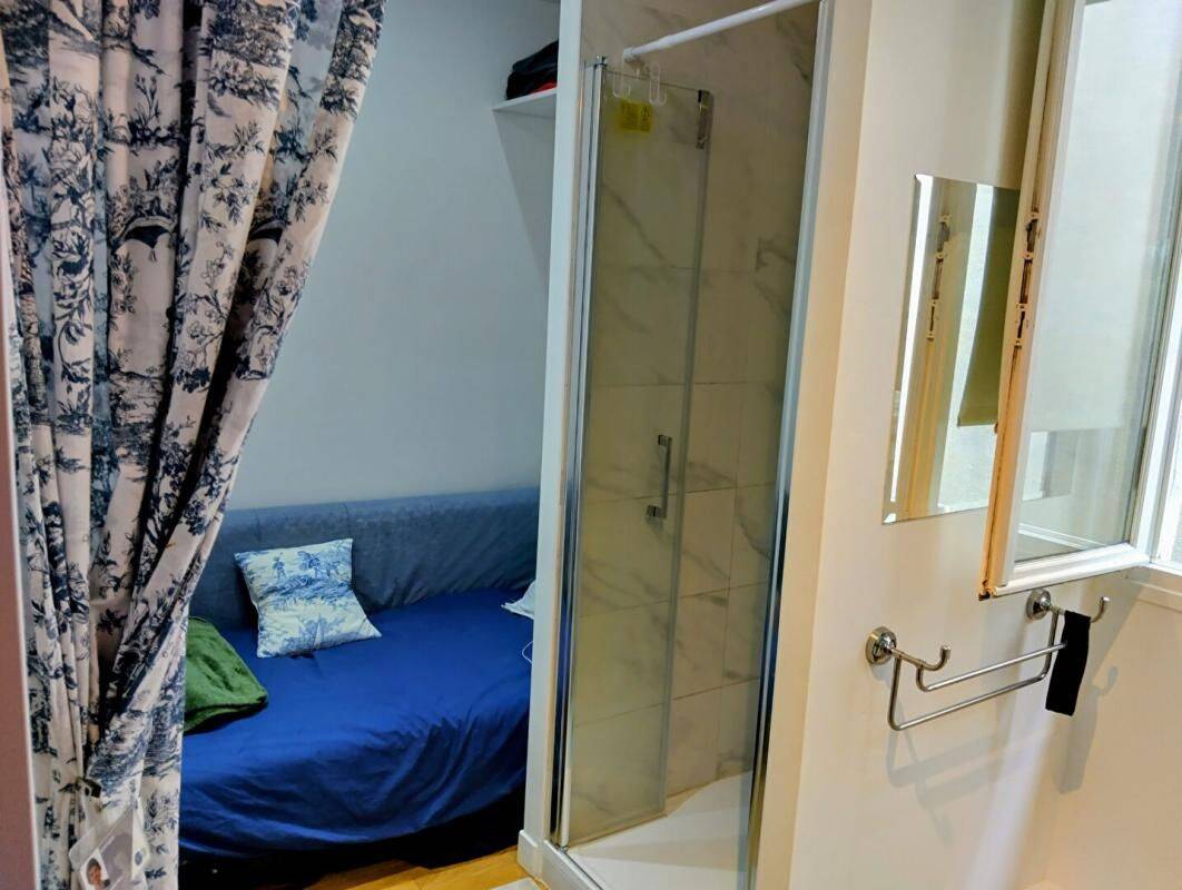 Appartement 1 pièce 8 m² · à Paris 16ème Arrondissement · 8 m² · 110 000 €
