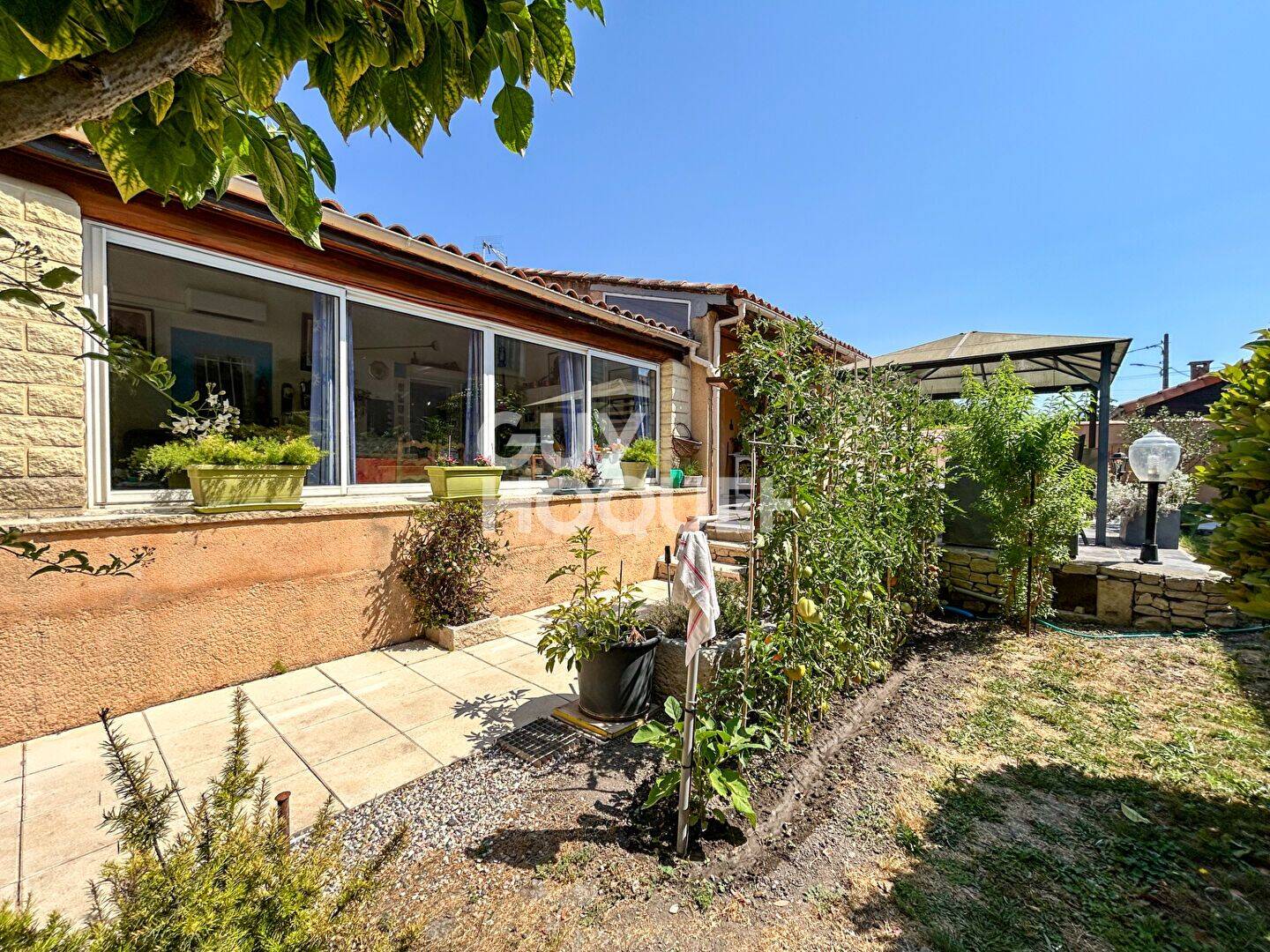 Maison 6 pièces 105 m² · à L'Isle-sur-la-Sorgue · 105 m² · 460 000 €
