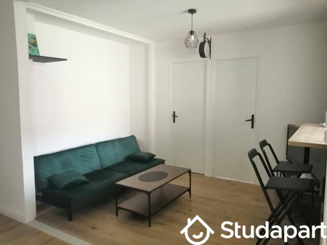 1 pièce 10 m² · à Le Mans · 10 m² · 380 €