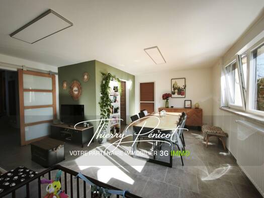 Maison de plain-pied à vendre 190 000 € 3 pièces 2 chambres 80 m² 731 m² de terrain Mairieux 59600