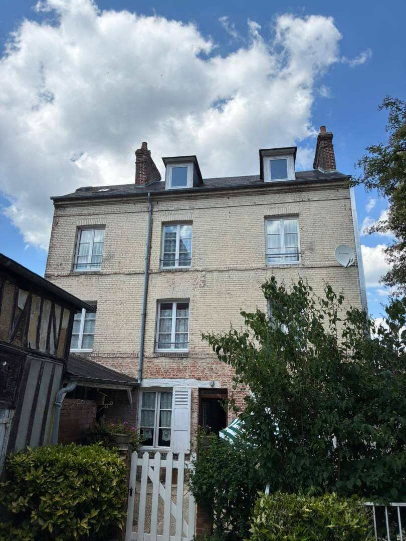 Maison 7 pièces 135 m² · à Lisieux · 135 m² · 199 400 €