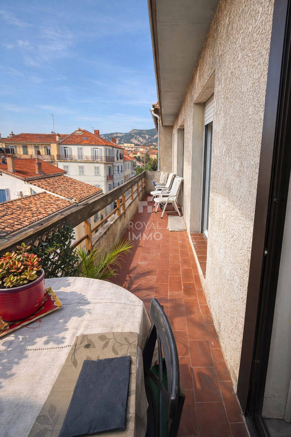 Appartement 2 pièces 52 m² · à Toulon · 52 m² · 108 000 €