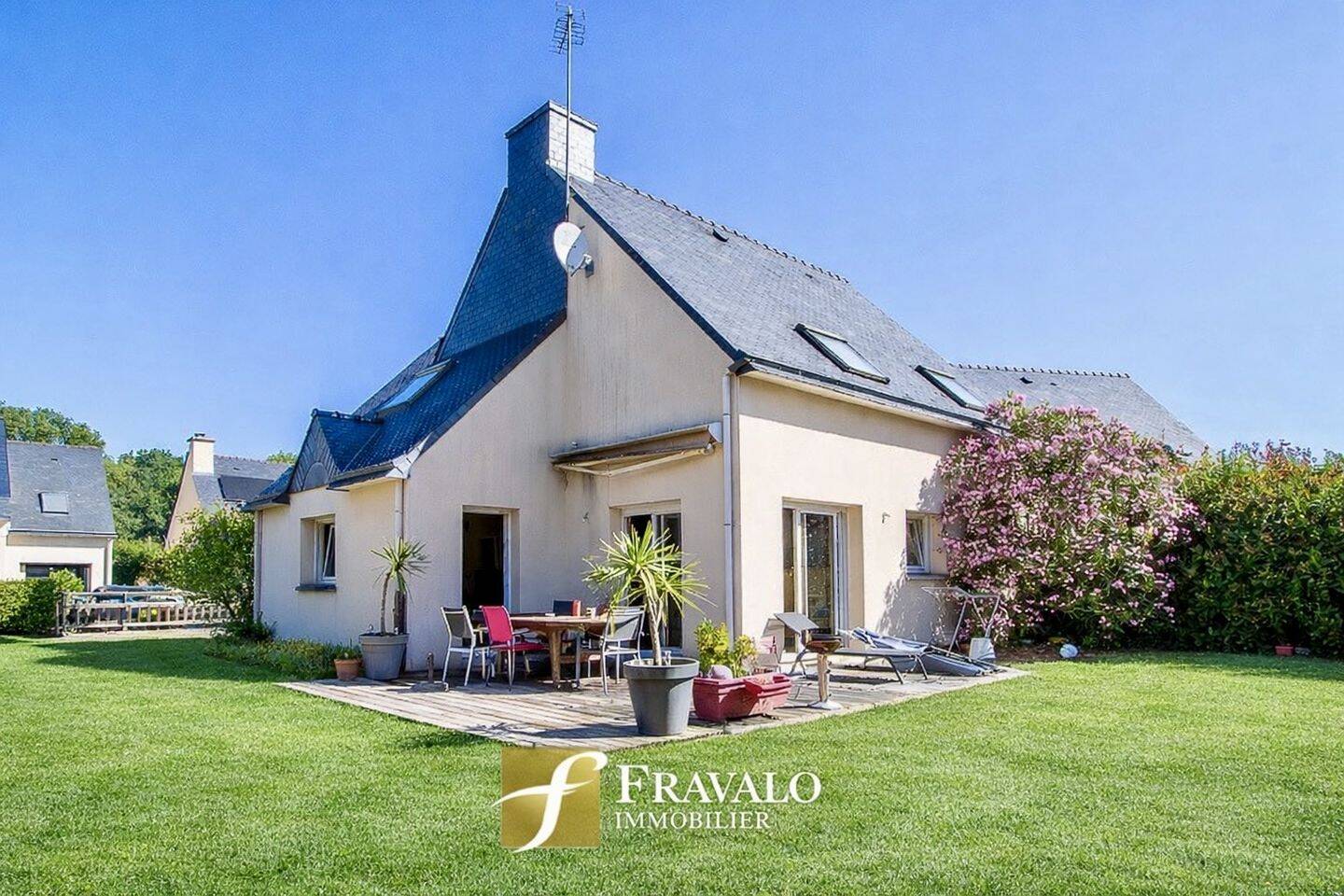 Maison 4 pièces 116 m² · à Ploeren · 116 m² · 450 000 €