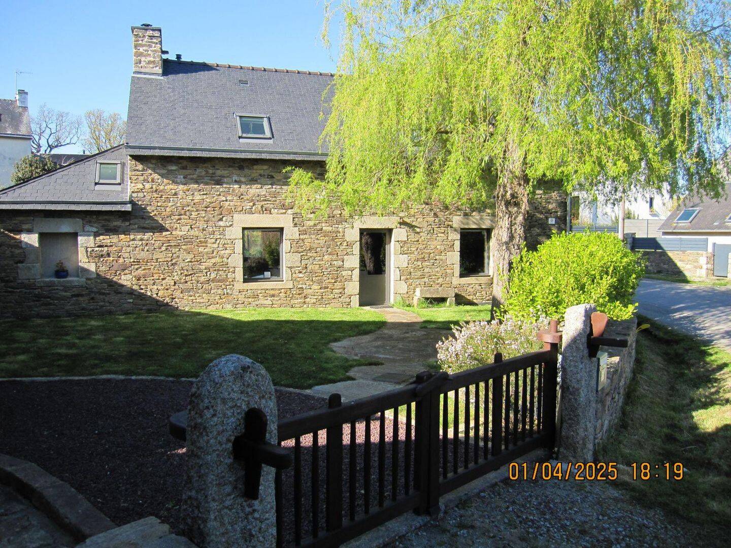 Maison 4 pièces 93 m² · à Moëlan-sur-Mer · 93 m² · 900 €