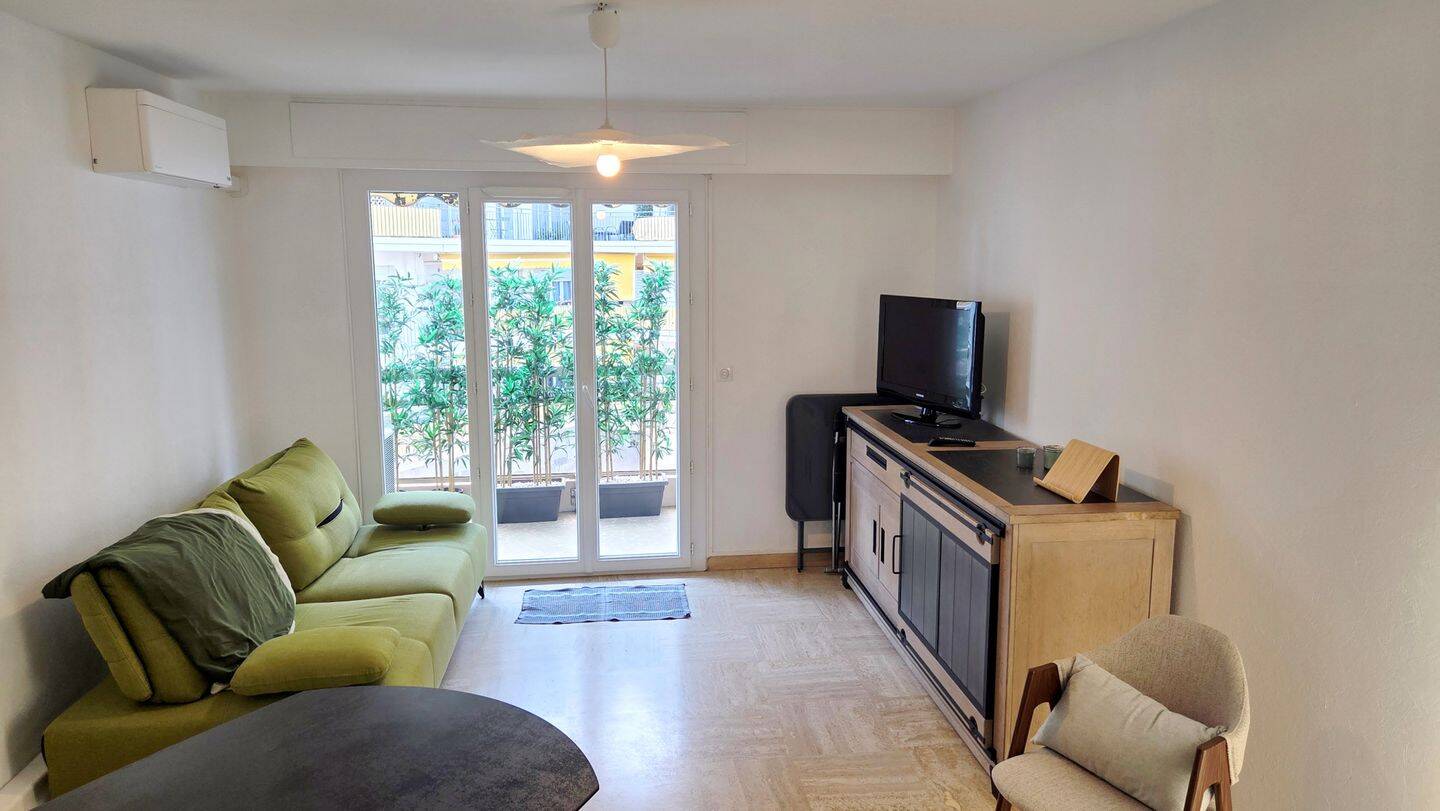 Appartement 3 pièces 66 m² · à Le Cannet · 65,8 m² · 1 150 €