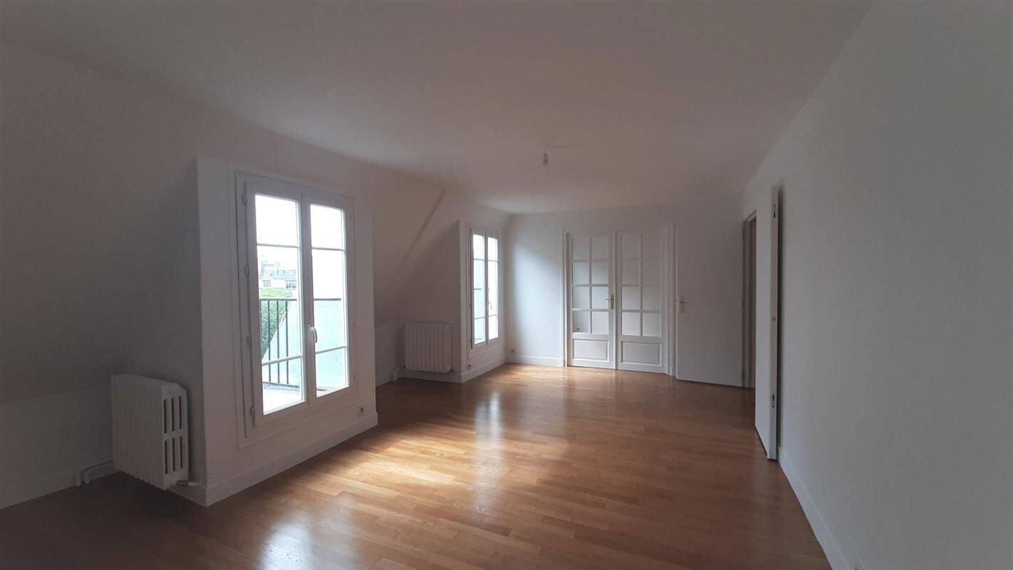 Appartement 5 pièces 122 m² · à Paris 16ème Arrondissement · 122 m² · 3 906 €/mois