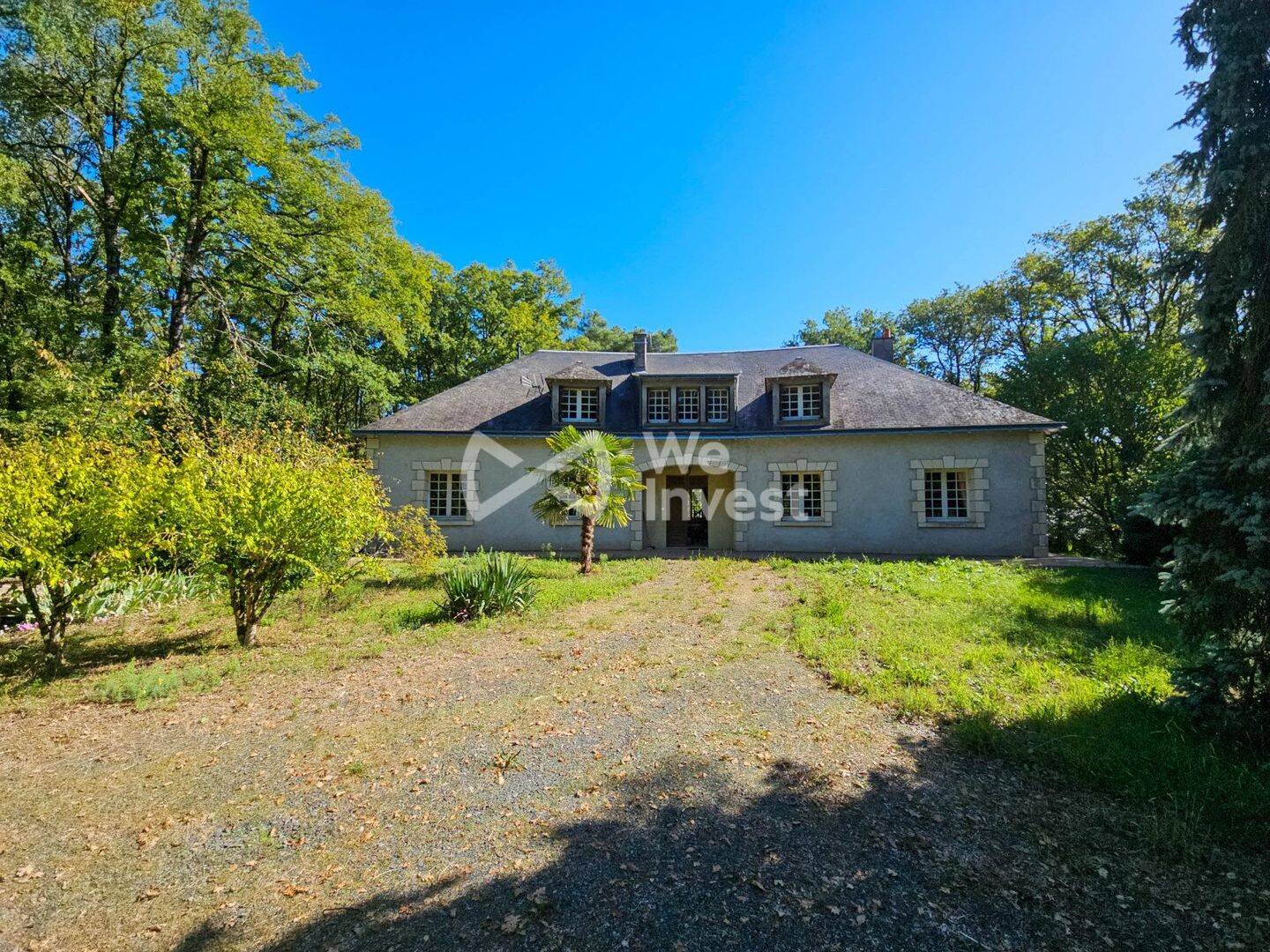 Maison 8 pièces 250 m² · à Verneuil-le-Château · 250 m² · 375 000 €