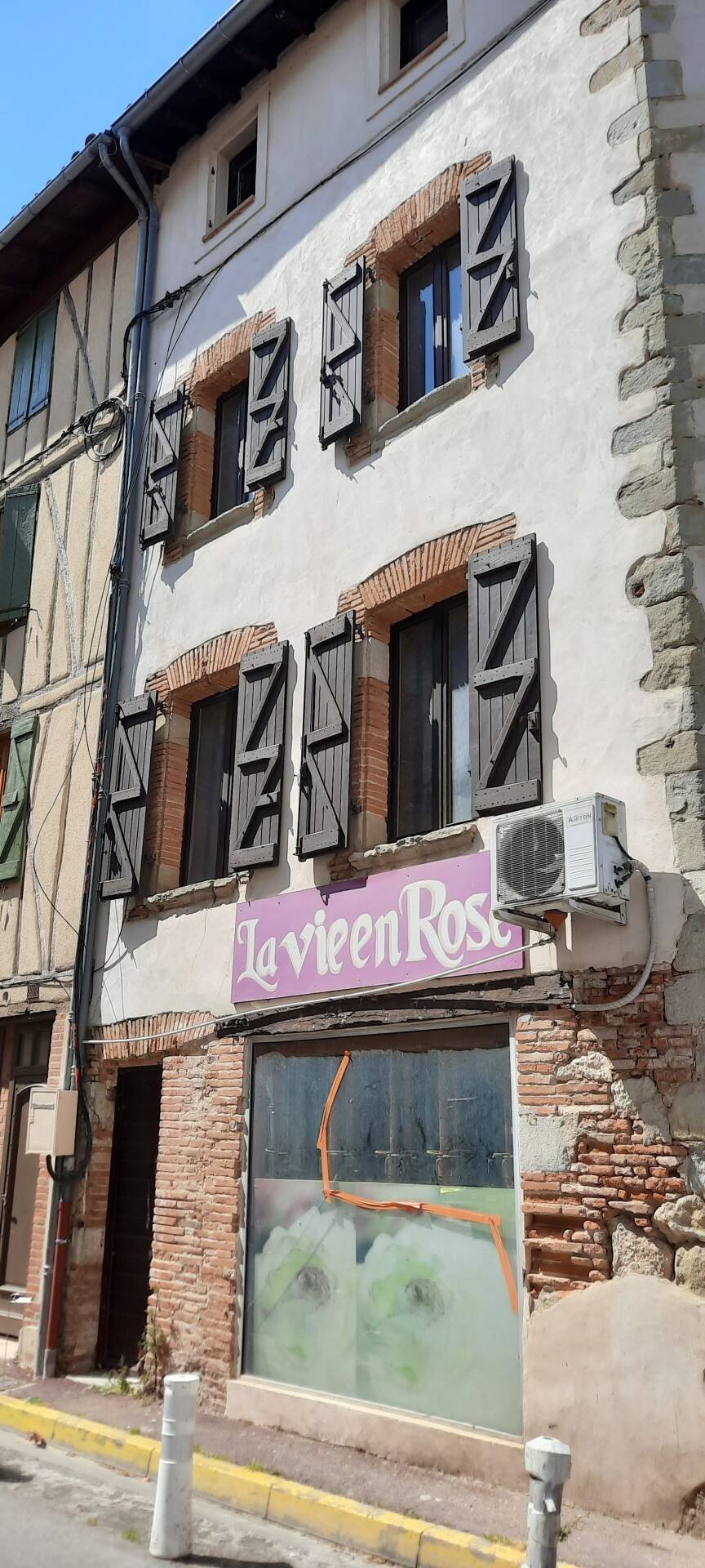 Appartement 1 pièce 144 m² · à Lavaur · 144 m² · 170 000 €