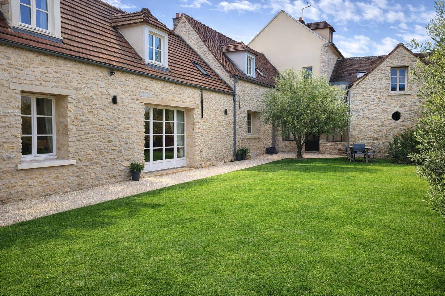 Maison 7 pièces 165 m² · à Senlis · 165 m² · 749 000 €