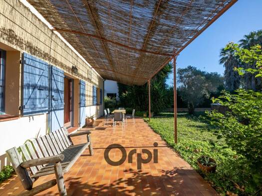 Maison à vendre 399 000 € 5 pièces 4 chambres 115 m² 1 469 m² de terrain Zone Agricole Saint-Estève 66240