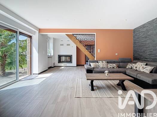 Maison à vendre 357 000 € 6 pièces 4 chambres 226 m² Oudrenne 57970