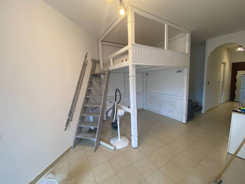 Appartement à vendre 90 000 € 1 pièce 26 m² 4 étages Santa Lucia Di Moriani 20230