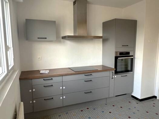 Appartement à louer 930 € 4 pièces 99,2 m² Étage 1/2 Sud Horbourg-Wihr 68180