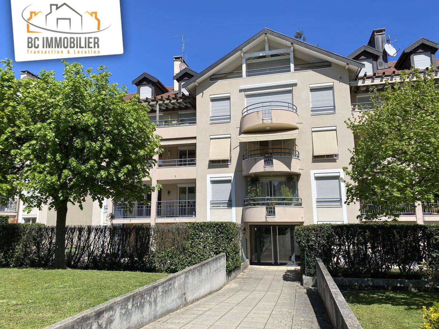 Appartement 4 pièces 119 m² · à Ferney-Voltaire · 119,3 m² · 2 919 €