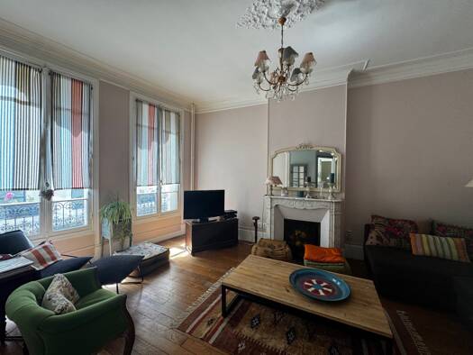 Maison de ville à vendre 695 000 € 6 pièces 4 chambres 166 m² Centre Ville Nord Est Fontainebleau 77300