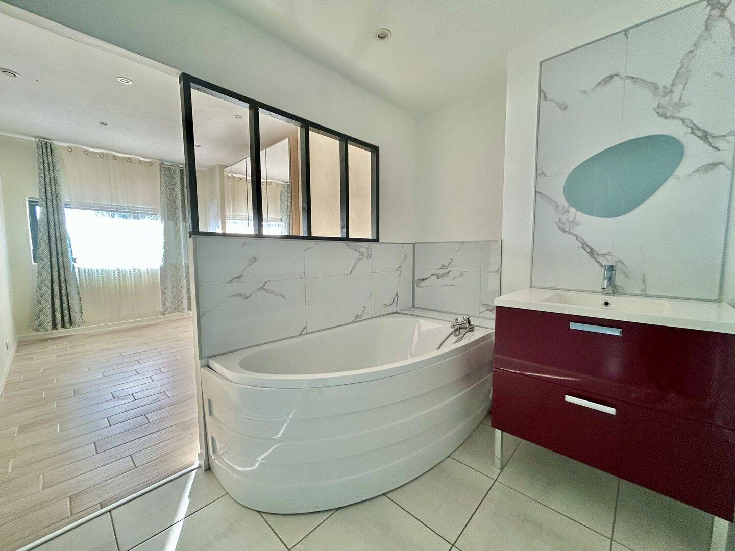 Maison 5 pièces 120 m² · à Saint-Genix-les-Villages · 120 m² · 299 000 €