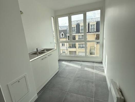 Appartement à vendre 229 000 € 3 pièces 2 chambres 66 m² Étage 3/4 Centre Ville-Basilique Argenteuil 95100