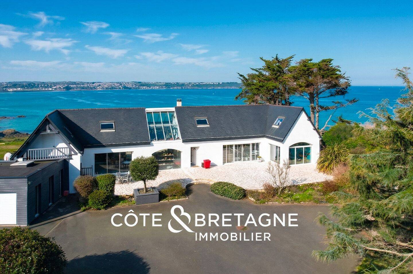 Maison 8 pièces 214 m² · à Hillion · 214 m² · 1 096 000 €