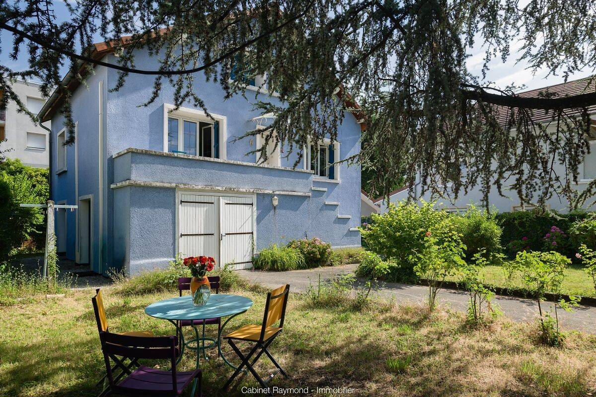 Maison 6 pièces 195 m² · à Grenoble · 195 m² · 548 000 €