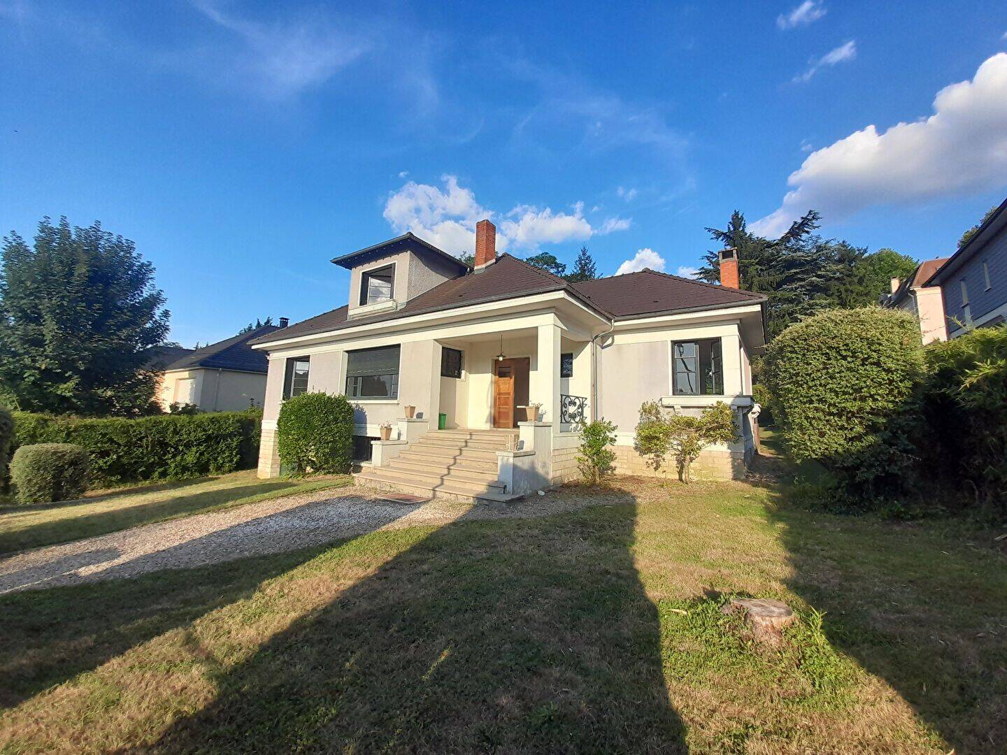 Maison 8 pièces 187 m² · à Le Pecq · 186,5 m² · 2 950 €