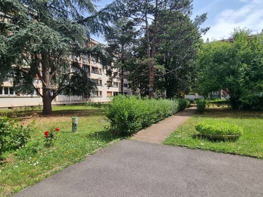 Appartement à vendre 202 000 € 5 pièces 3 chambres 84 m² Étage 3/4 Maréchal Leclerc Neuilly-sur-Marne 93330