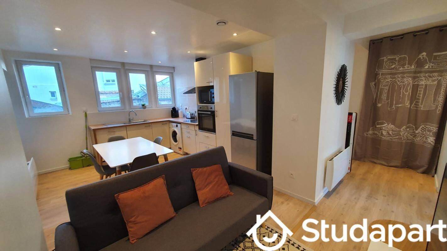1 pièce 12 m² · à Nancy · 12 m² · 460 €