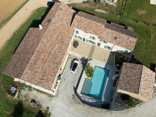 Maison à vendre 598 000 € 8 pièces 5 chambres 290 m² 2 400 m² de terrain Saint-Bardoux 26260