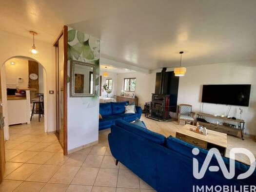 Maison à vendre 385 000 € 7 pièces 5 chambres 144 m² 1 384 m² de terrain Houdan 78550