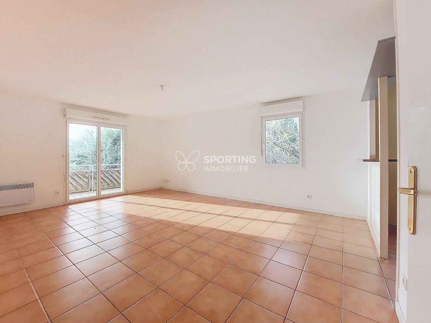 Appartement T3 lumineux avec balcon et parkings – Résidence réce