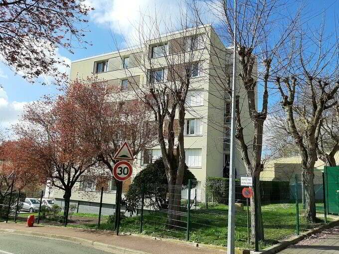 Appartement 3 pièces 68 m² · à Saint-Germain-en-Laye · 68 m² · 1 368 €