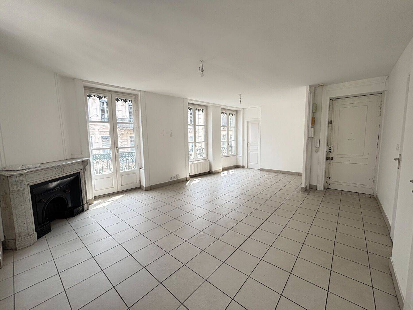 Appartement 2 pièces 45 m² · à Lyon 2ème Arrondissement · 44,8 m² · 1 029 €/mois