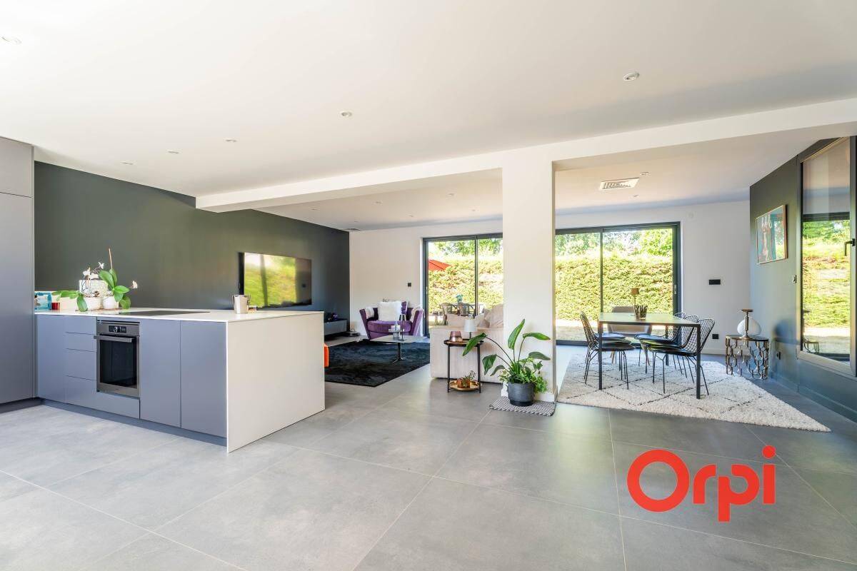 Maison 5 pièces 174 m² · à Lentilly · 174 m² · 749 000 €