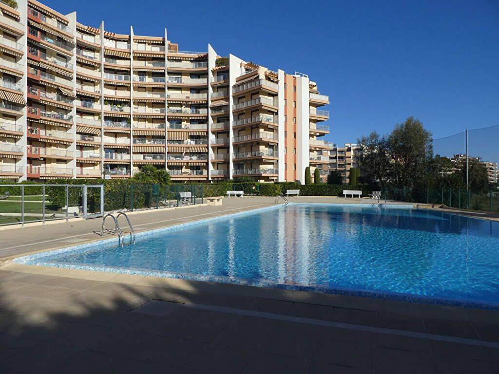 Appartement 2 pièces 44 m² · à Mandelieu-la-Napoule · 44 m² · 227 000 €