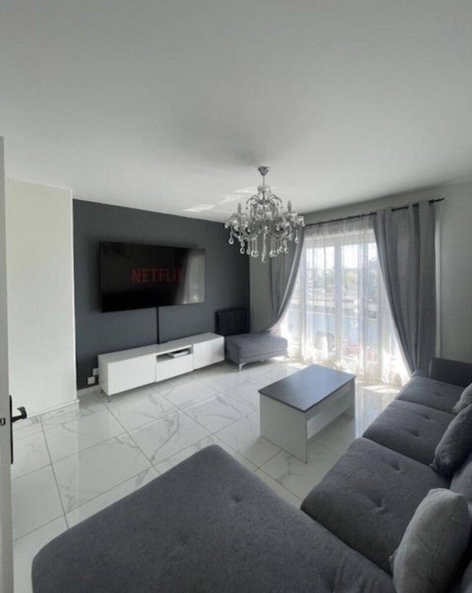 5 pièces 90 m² · à Vaulx-en-Velin · 90 m² · 1 280 €