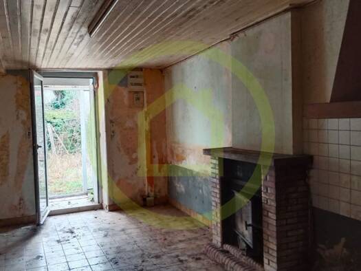 Maison à vendre 45 000 € 3 pièces 1 chambre 52 m² 580 m² de terrain Porcaro 56380