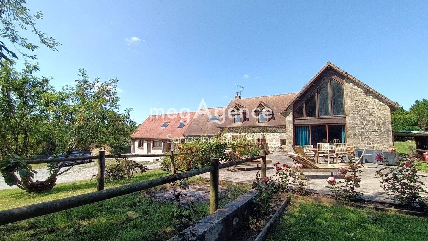 Maison 11 pièces 248 m² · à La Ferté Macé · 248 m² · 304 000 €
