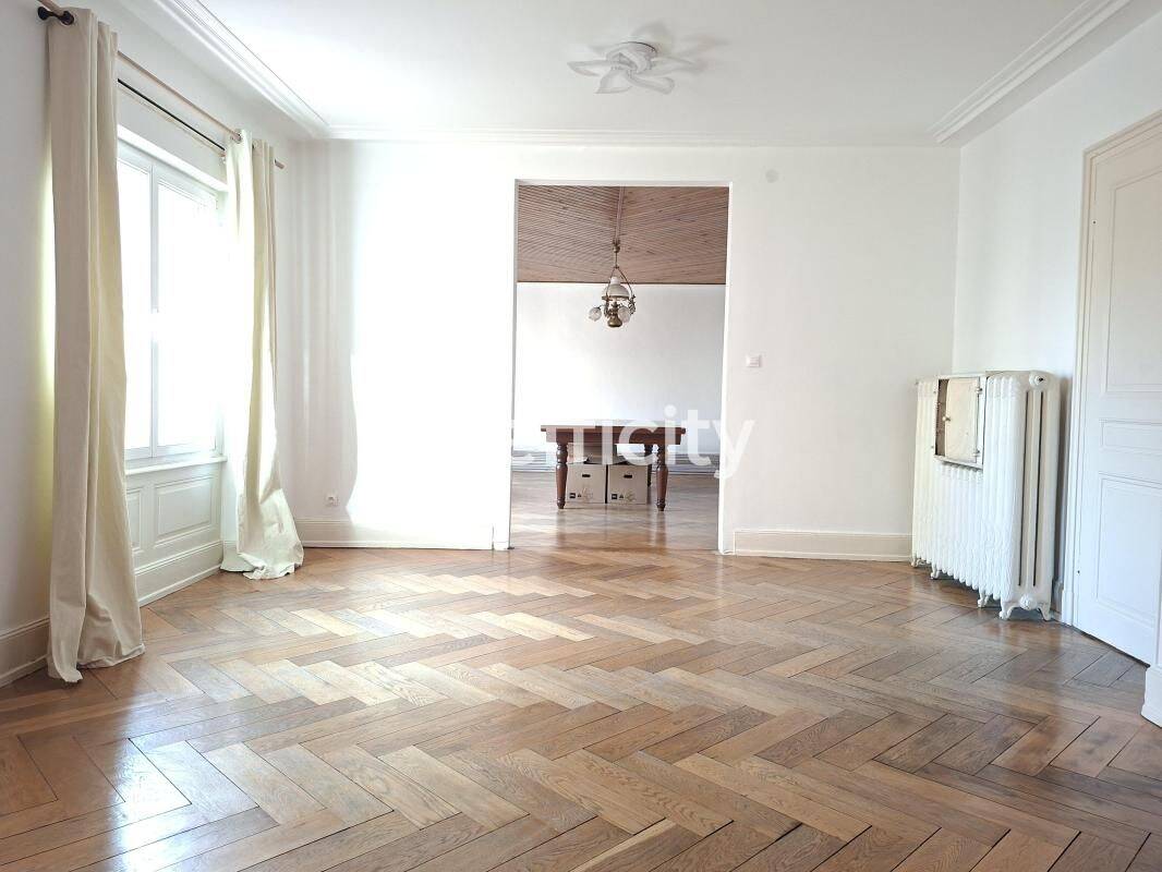Appartement 4 pièces 117 m² · à Mulhouse · 117 m² · 149 000 €