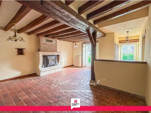 Maison à vendre 95 990 € 3 pièces 1 chambre 84 m² 922 m² de terrain Valençay 36600