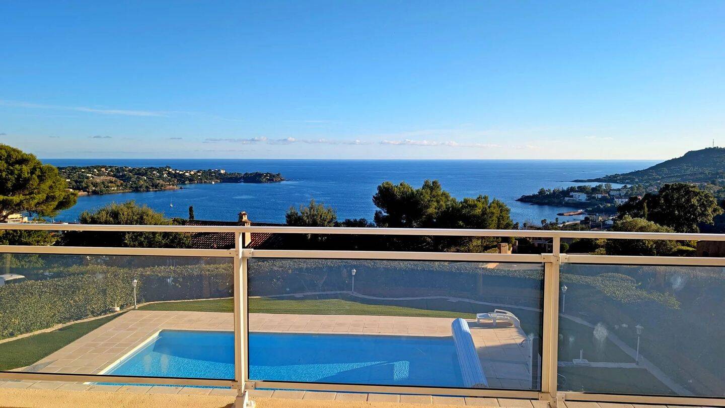 Maison 7 pièces 250 m² · à Saint-Raphaël · 250 m² · 2 490 000 €