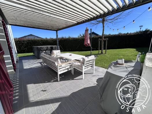 Maison à vendre 515 000 € 4 pièces 3 chambres 90 m² 419 m² de terrain Bassussarry 64200