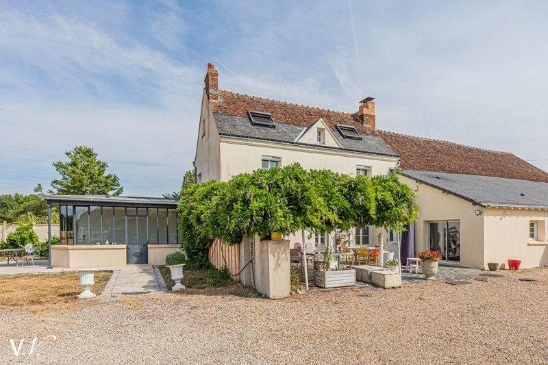 Maison 7 pièces 220 m² · à Azay-sur-Cher · 220 m² · 680 000 €