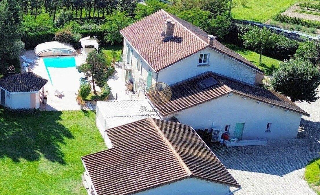 Maison 10 pièces 350 m² · à Chaponost · 350 m² · 1 250 000 €
