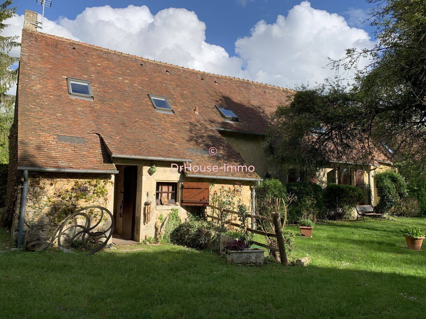 Maison 7 pièces 150 m² · à La Chapelle-Souëf · 150 m² · 305 000 €