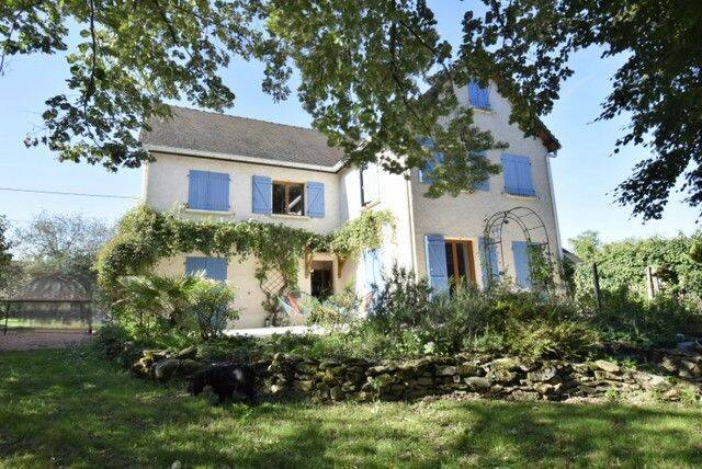 Maison 6 pièces 180 m² · à Givry · 180 m² · 350 000 €