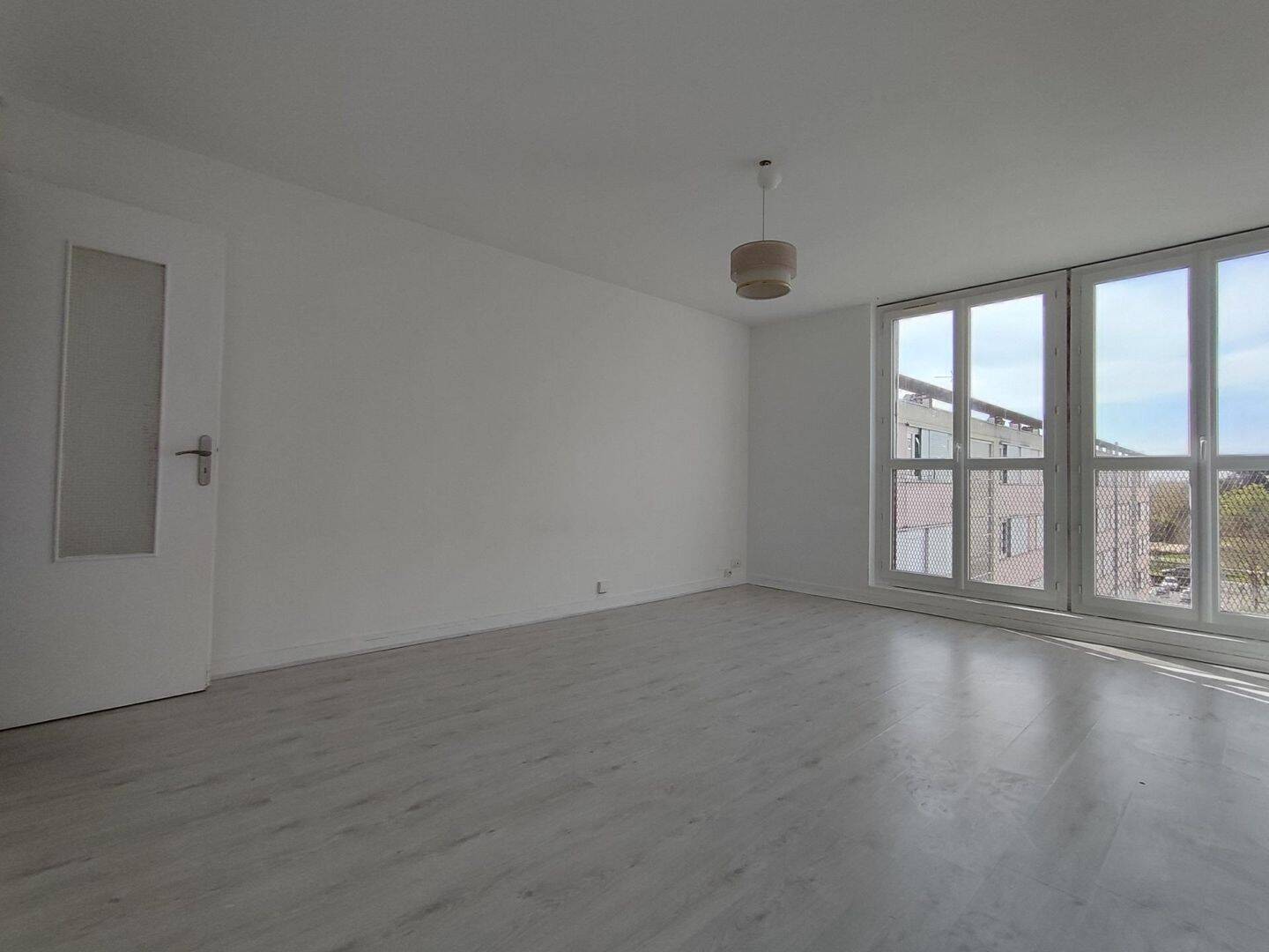 Appartement 2 pièces 52 m² · à Beauvais · 52 m² · 56 000 €