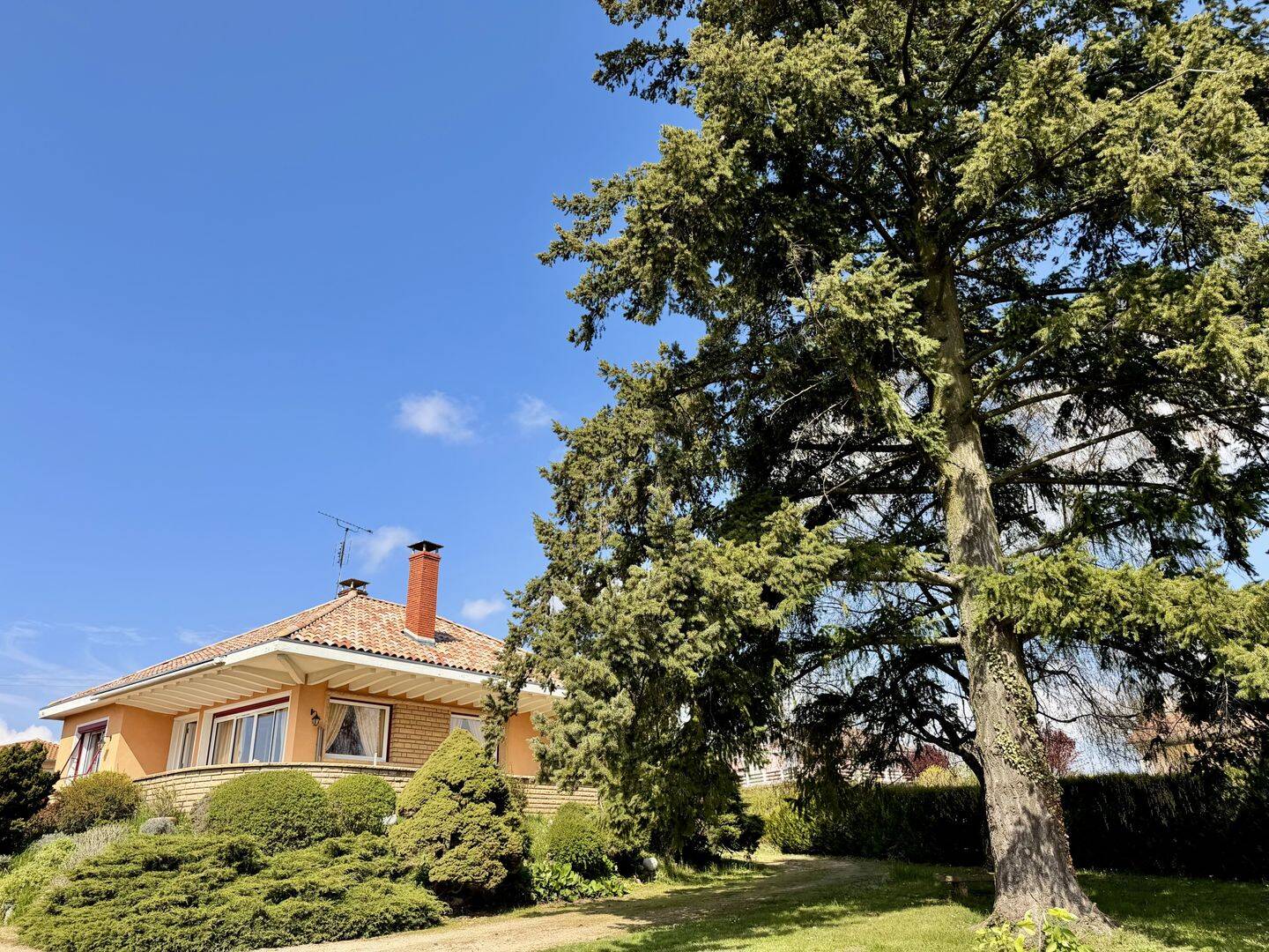Maison 5 pièces 110 m² · à Mâcon · 110 m² · 360 000 €