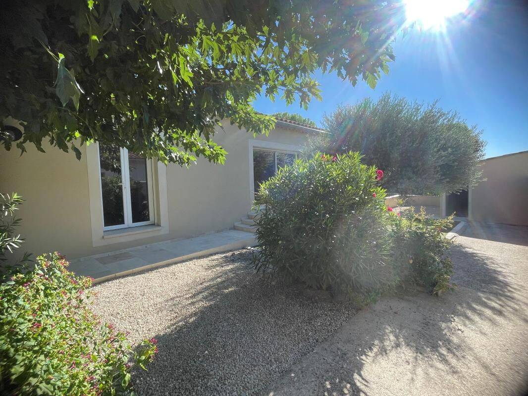 Maison 3 pièces 89 m² · à Caromb · 89 m² · 1 100 €/mois