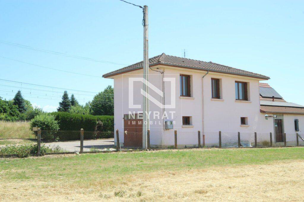 Maison 5 pièces 139 m² · à Branges · 139 m² · 75 000 €